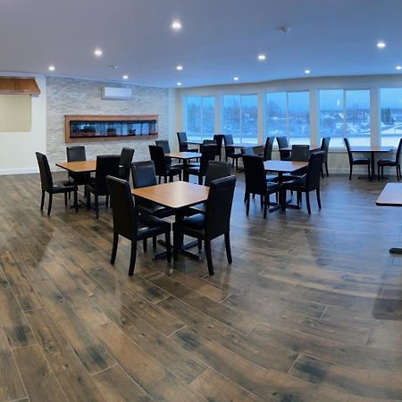 Auberge Bouctouche Inn & Suites Екстериор снимка