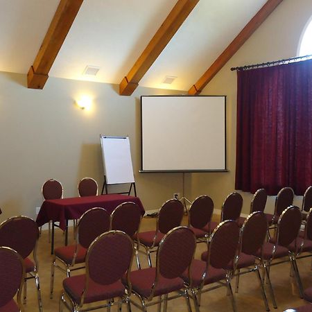 Auberge Bouctouche Inn & Suites Екстериор снимка