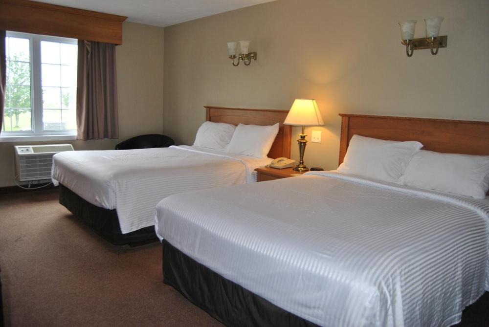 Auberge Bouctouche Inn & Suites Екстериор снимка