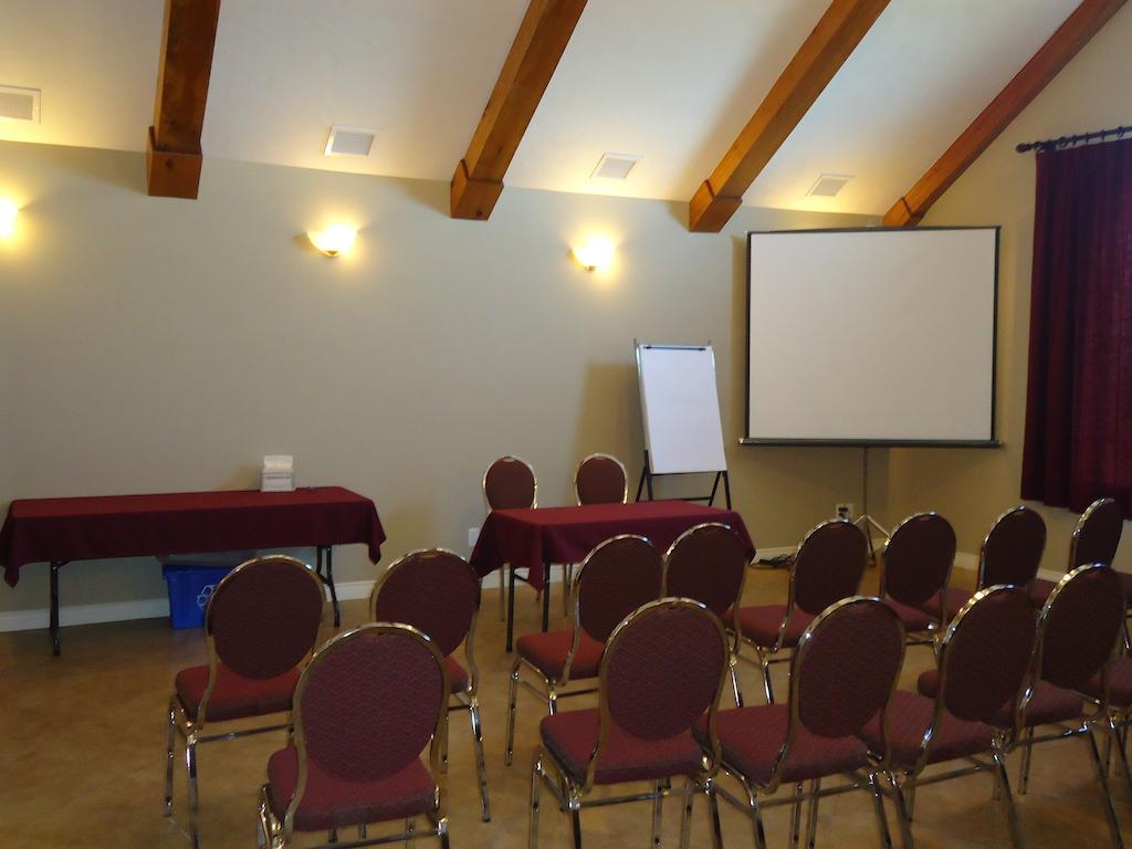 Auberge Bouctouche Inn & Suites Екстериор снимка