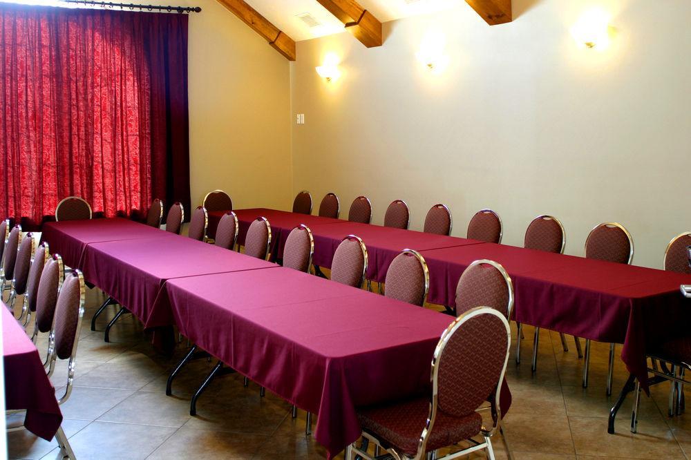 Auberge Bouctouche Inn & Suites Екстериор снимка
