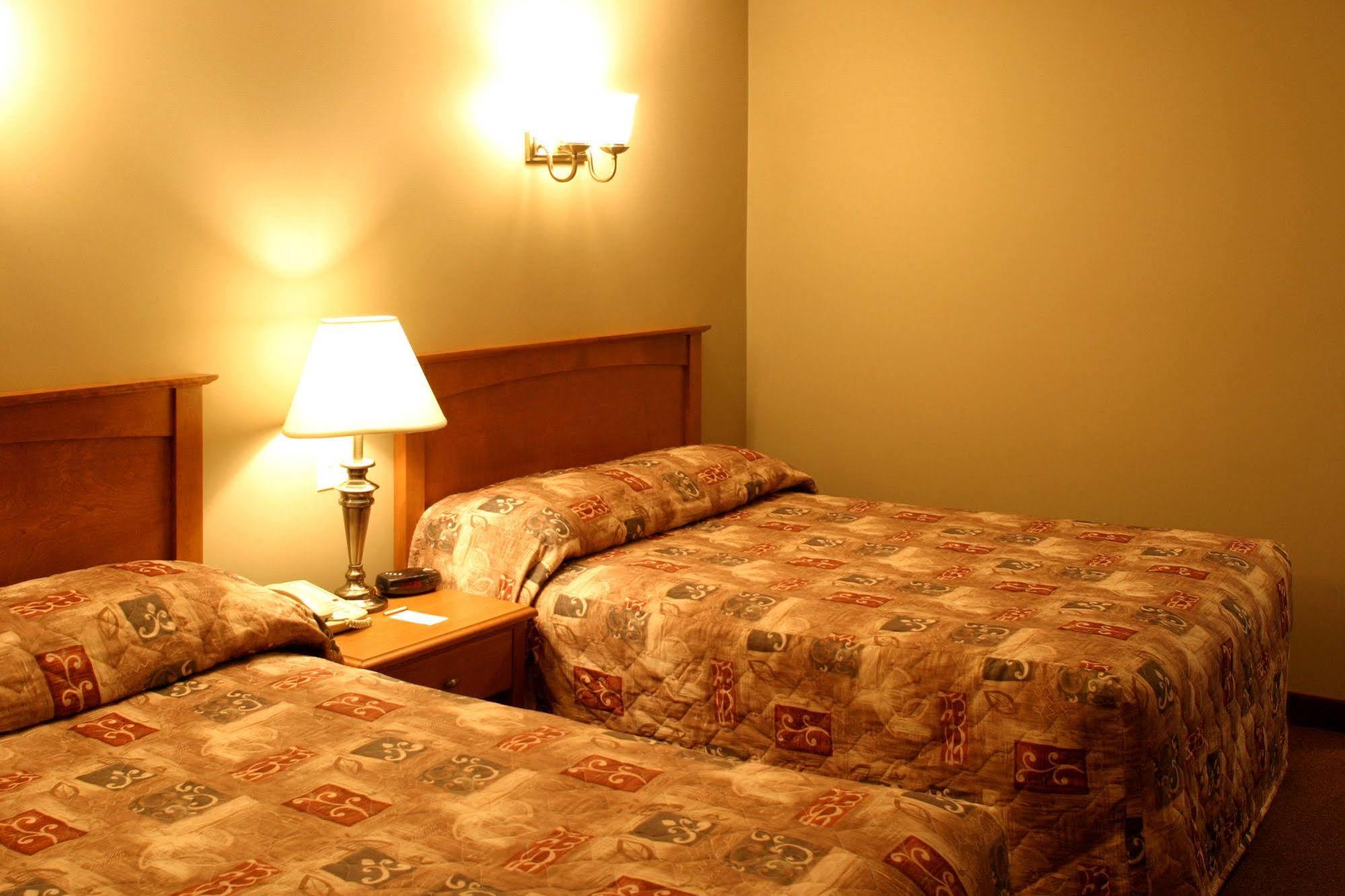 Auberge Bouctouche Inn & Suites Екстериор снимка