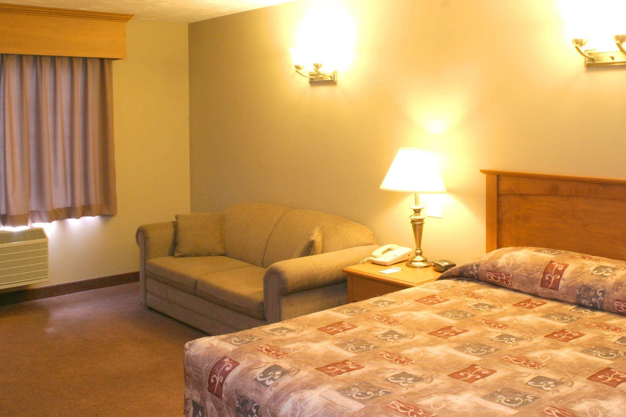 Auberge Bouctouche Inn & Suites Екстериор снимка