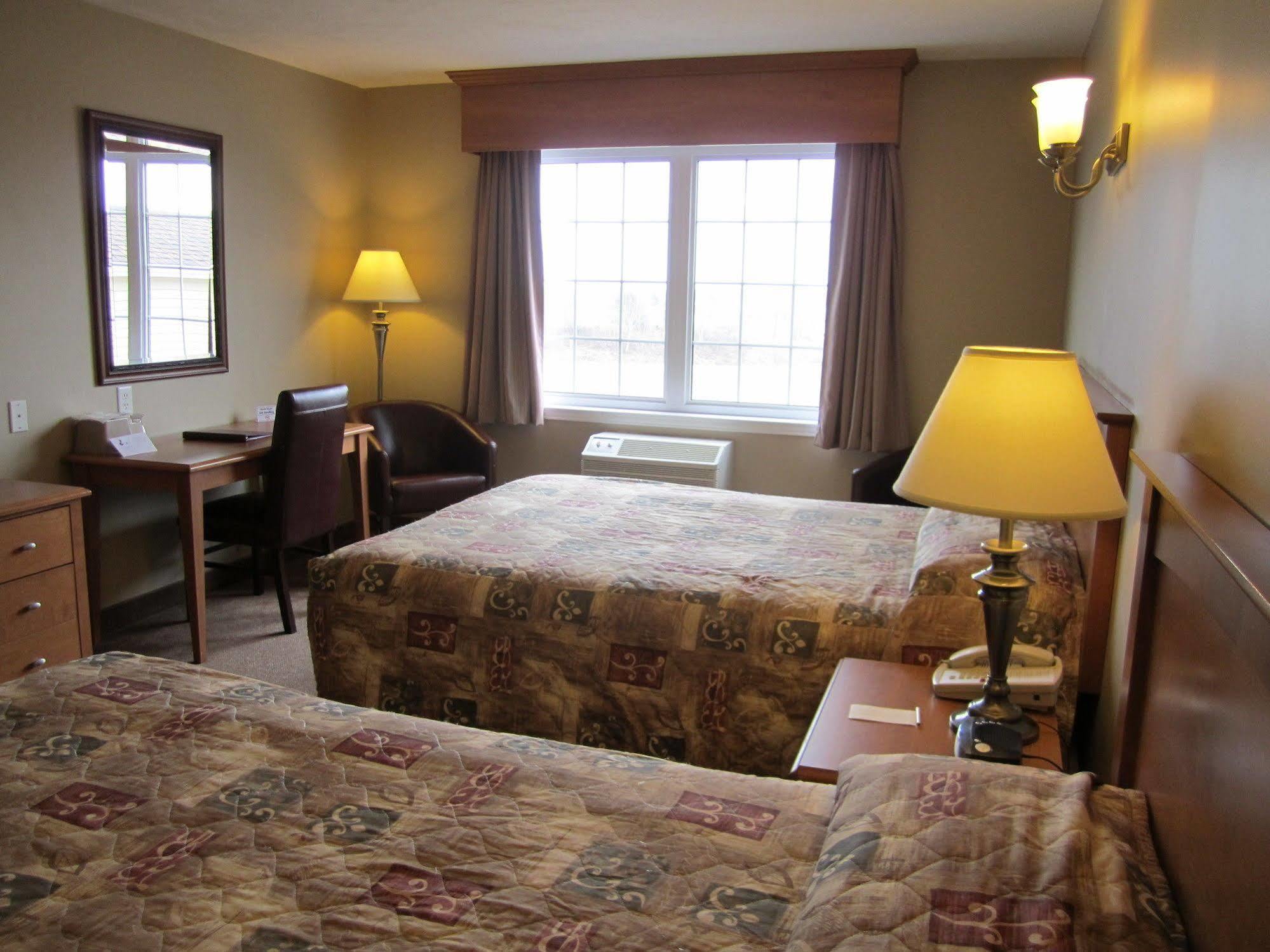 Auberge Bouctouche Inn & Suites Екстериор снимка
