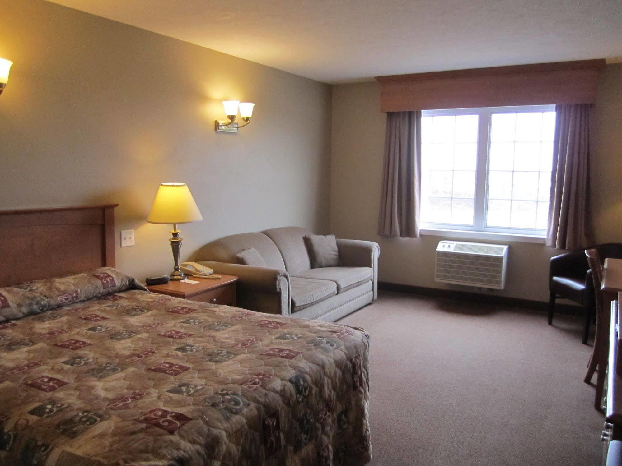 Auberge Bouctouche Inn & Suites Екстериор снимка