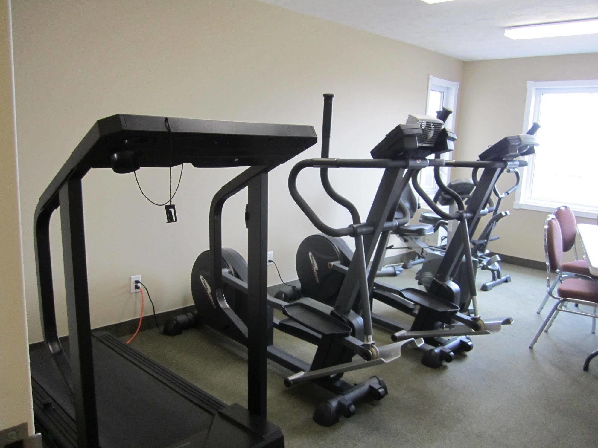 Auberge Bouctouche Inn & Suites Екстериор снимка